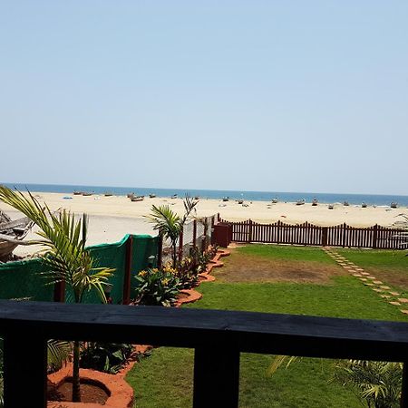Klub Khavana- The Exclusive Beachfront Resort Vengurla Exterior photo