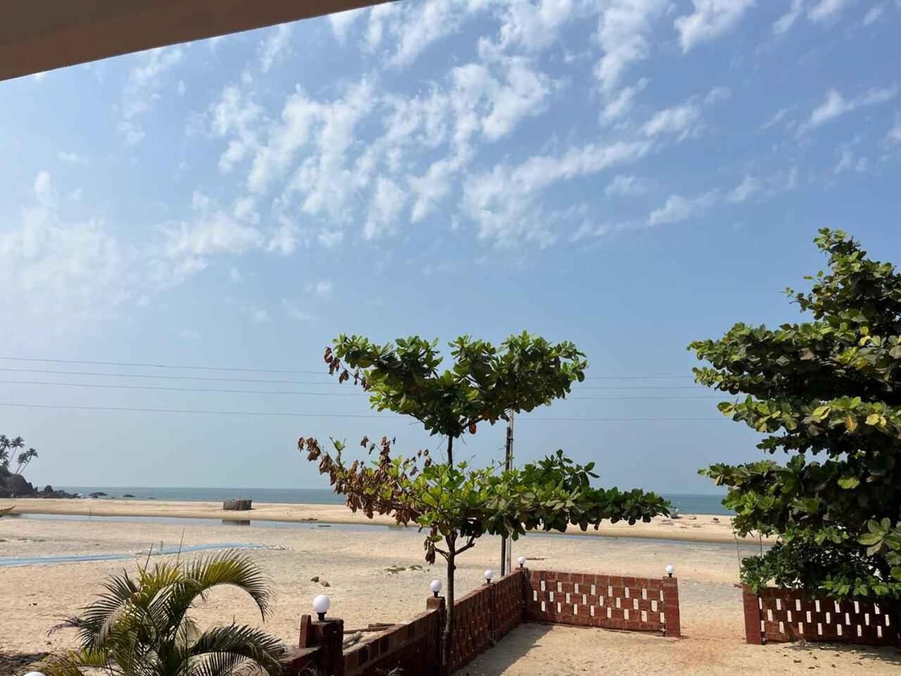 Klub Khavana- The Exclusive Beachfront Resort Vengurla Exterior photo